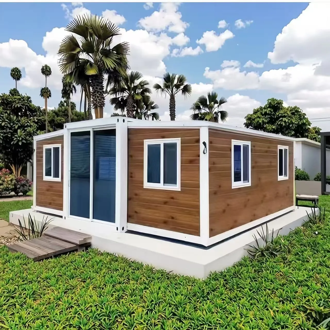 Expandable House